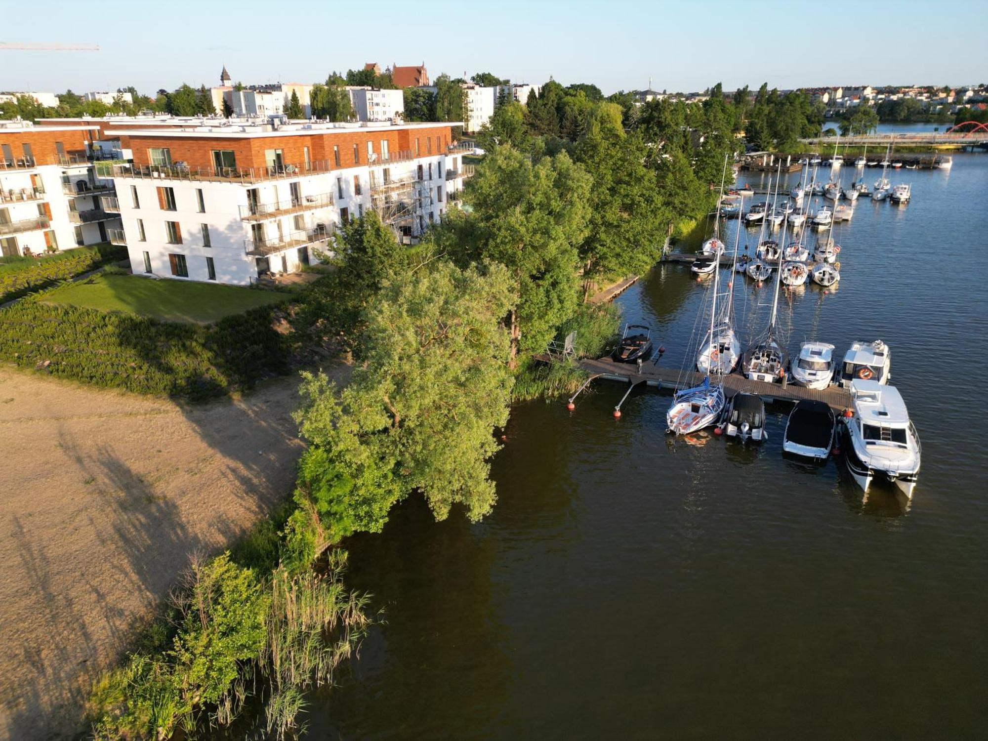Marina Apartment - Przy Jeziorze, Taras, Tv55" Z Netflix I Prime, Parking Ilawa Luaran gambar